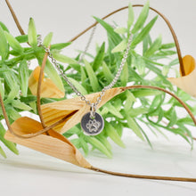 Load image into Gallery viewer, Paw Tiny Necklace