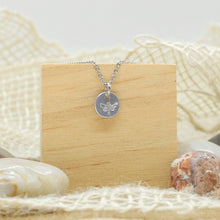 Load image into Gallery viewer, Dragonfly Tiny Necklace