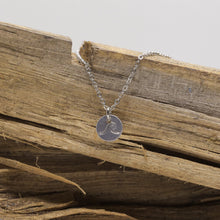 Load image into Gallery viewer, Wave Tiny Necklace