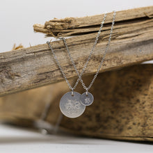 Load image into Gallery viewer, December - Poinsettia