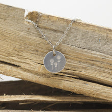 Load image into Gallery viewer, Flower Necklace